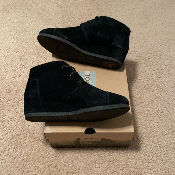 Used desert wedge black suede booties - Picture 2 of 4